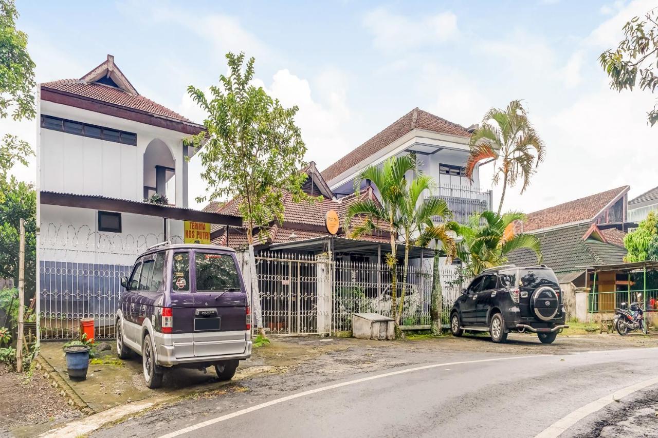 Spot On 90797 Sukun Syariah Homestay مالانغ المظهر الخارجي الصورة