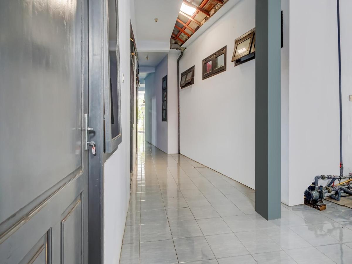 Spot On 90797 Sukun Syariah Homestay مالانغ المظهر الخارجي الصورة