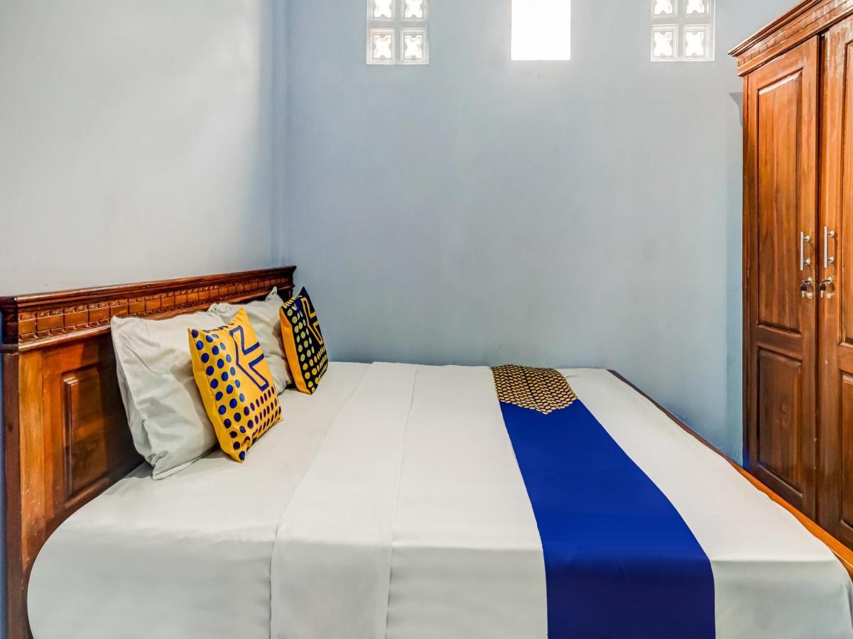 Spot On 90797 Sukun Syariah Homestay مالانغ المظهر الخارجي الصورة