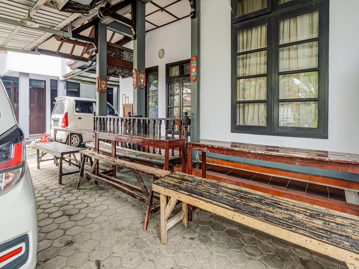 Spot On 90797 Sukun Syariah Homestay مالانغ المظهر الخارجي الصورة